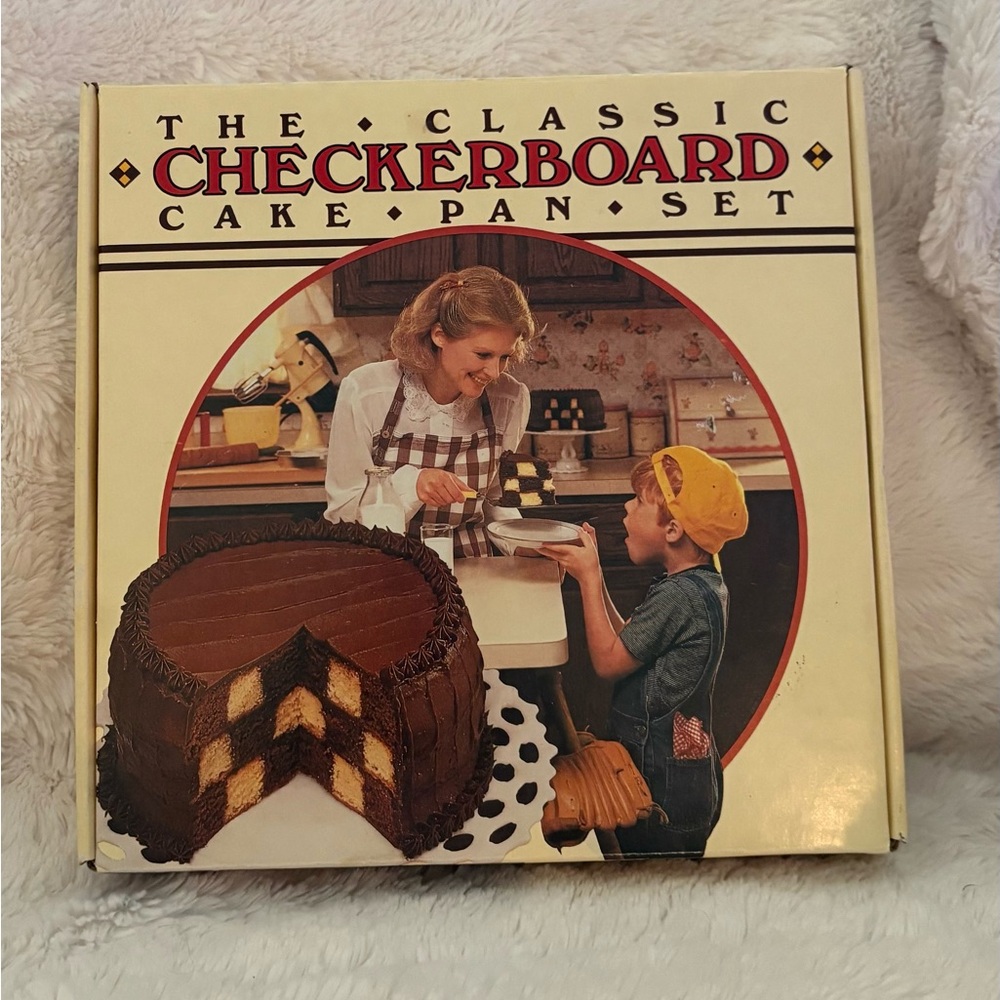 Vintage Checkerboard Cake Pan Set|metallic pans/complete baking set|USAMade!